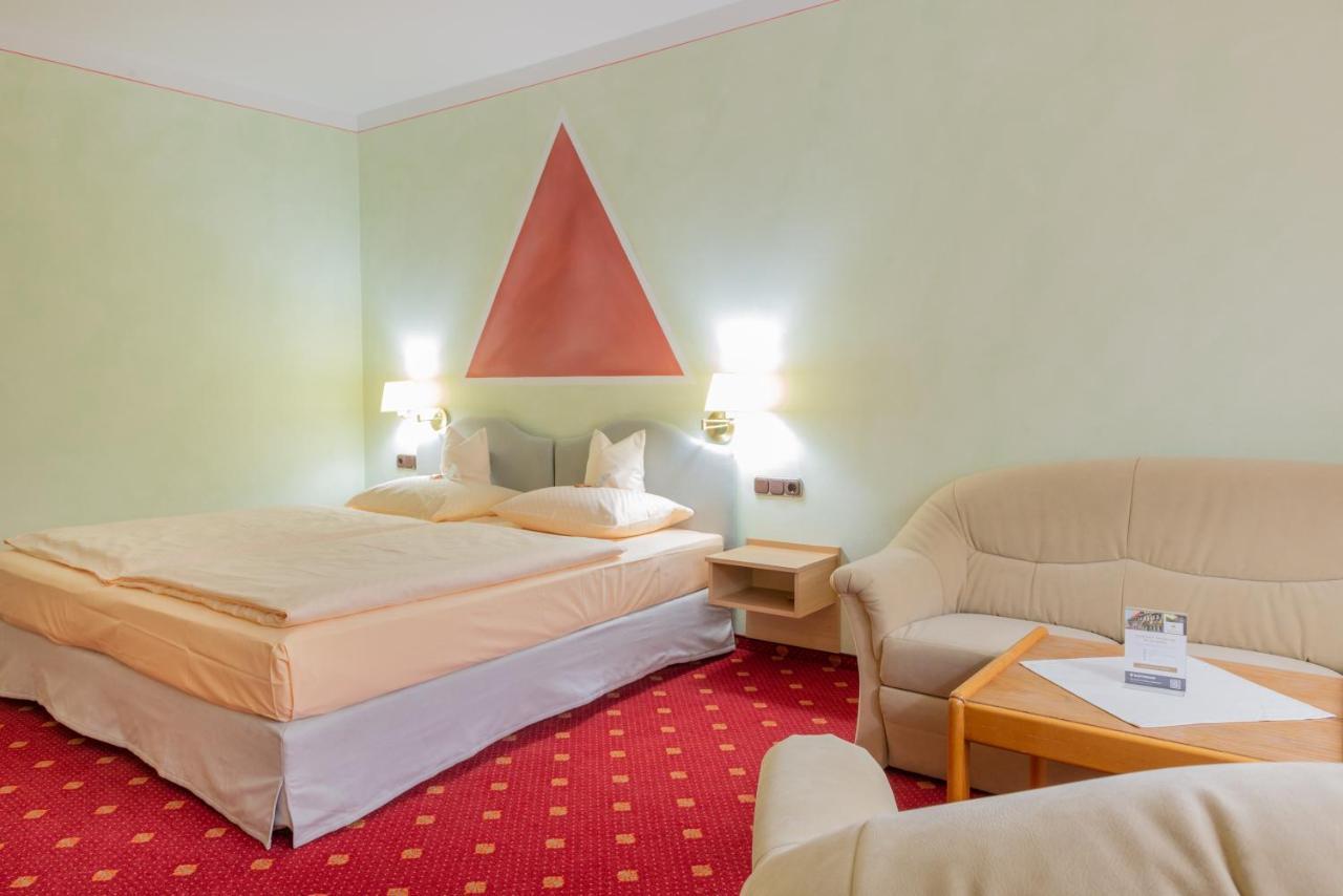 Hotel-Garni Goldener Schwan Bad Windsheim Ngoại thất bức ảnh