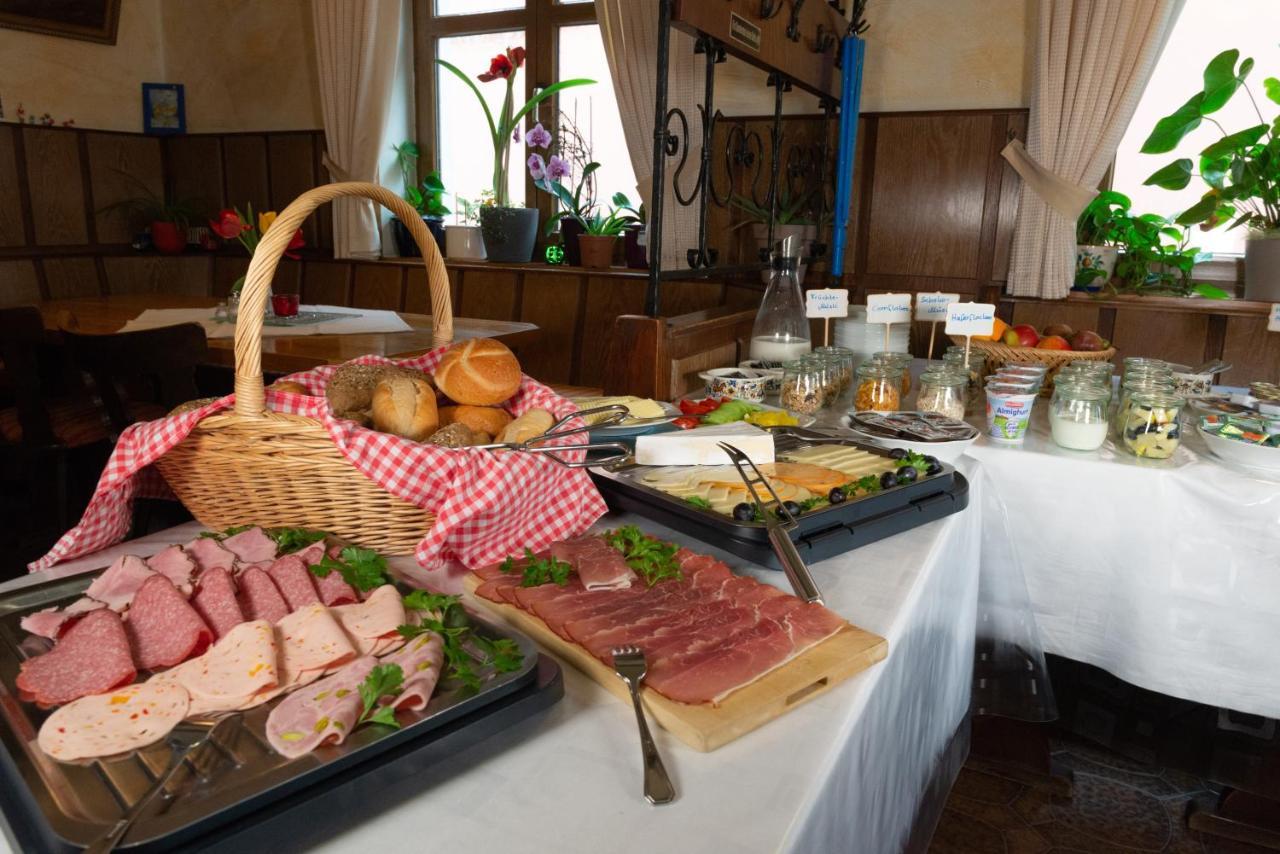 Hotel-Garni Goldener Schwan Bad Windsheim Ngoại thất bức ảnh