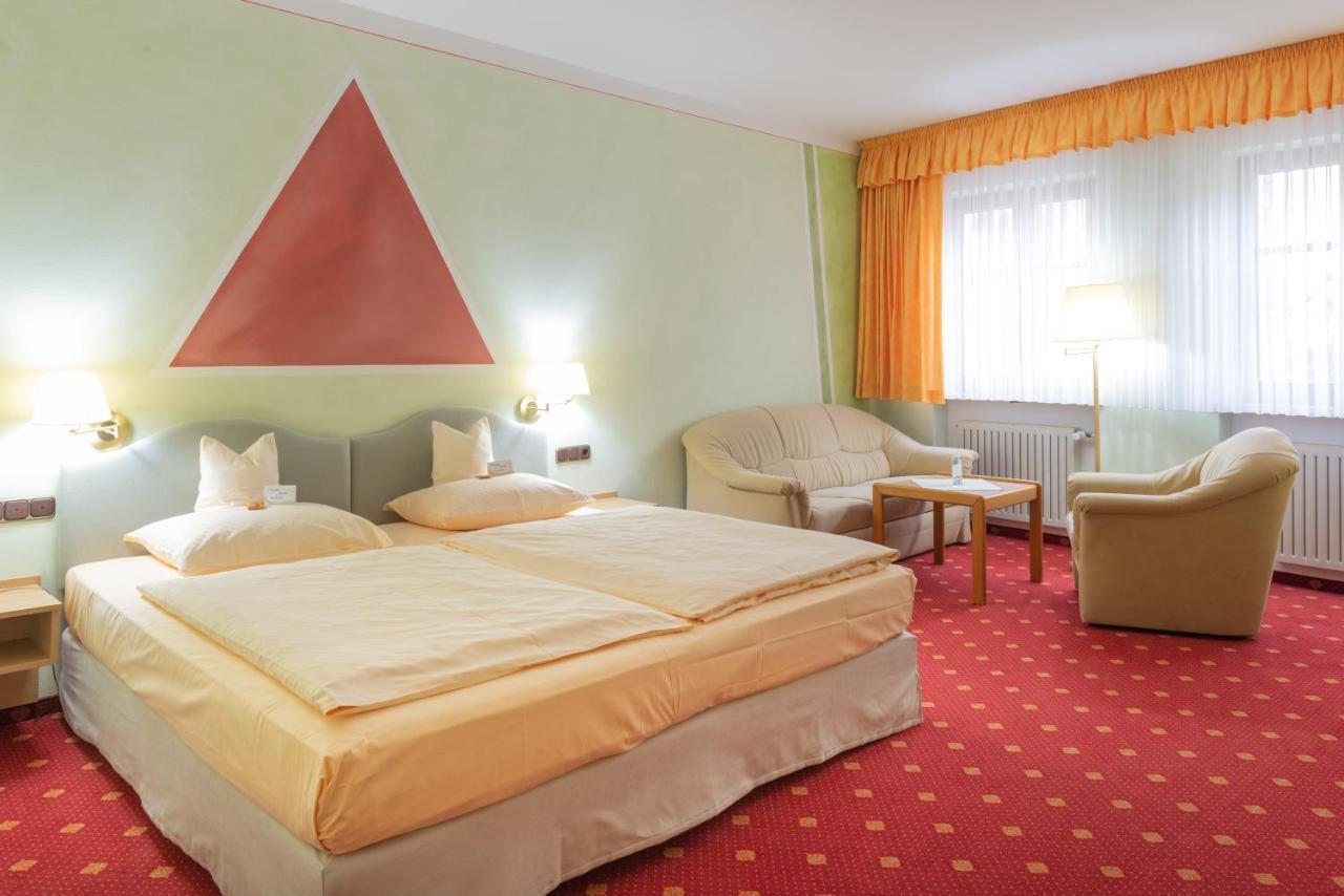 Hotel-Garni Goldener Schwan Bad Windsheim Ngoại thất bức ảnh